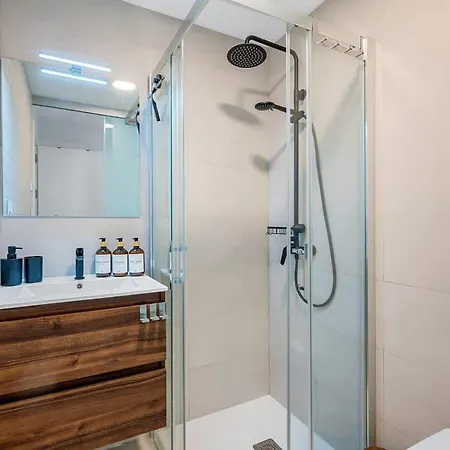 Holiday home Modern With Private Jacuzzi
